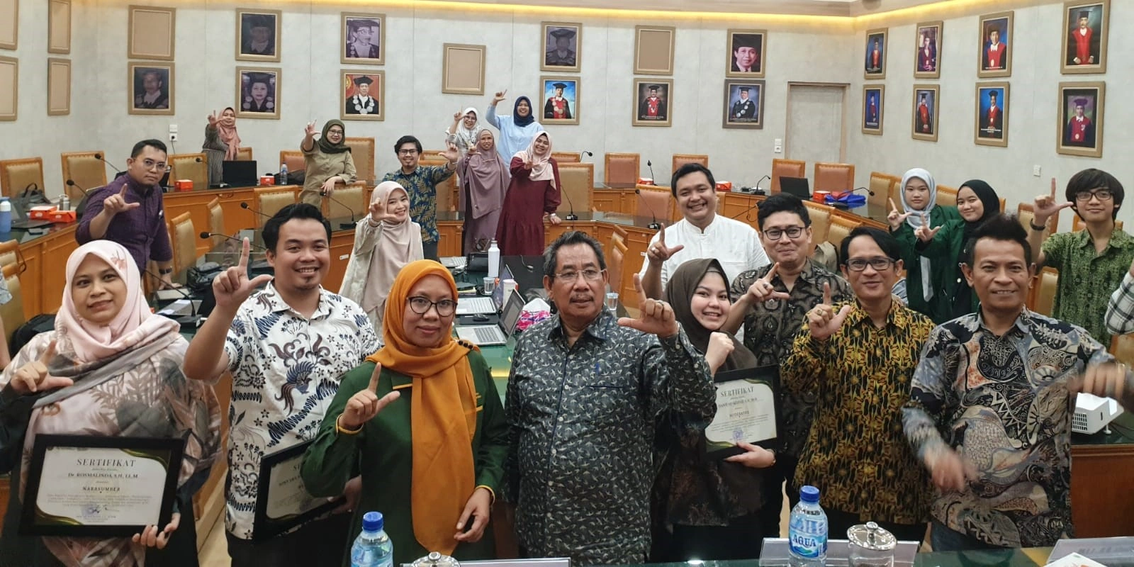 Training and Assistance for Publication of Articles in Reputable Journals for Scientific Writing for Lecturers and Students of Master in Law Science
